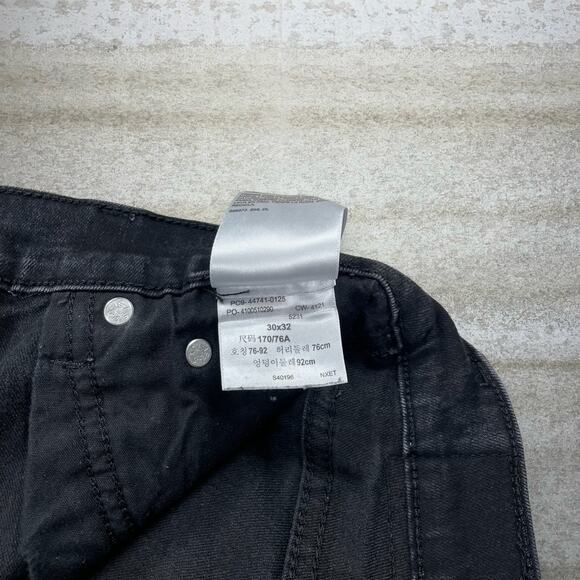Vintage Y2K Levis Jeans 216 30x32 Slim Fit Jet Black Wash Denim Red Tab - Picture 6 of 6